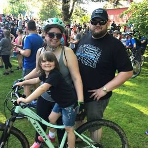 Meet your Posher, Cara